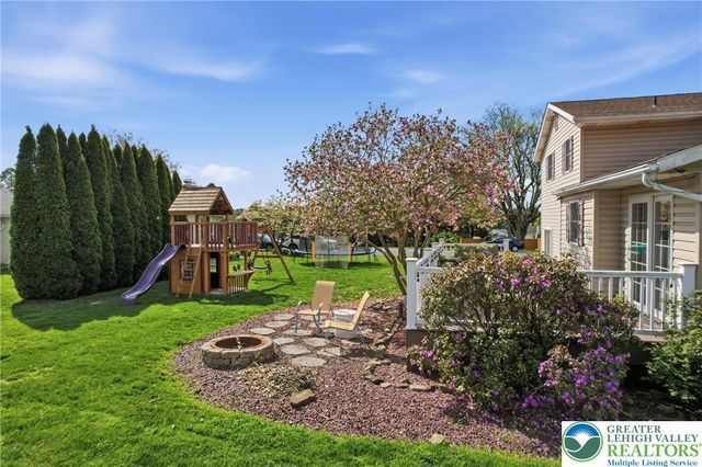 348 Hillcrest Avenue, Lower Nazareth Twp, PA 18064