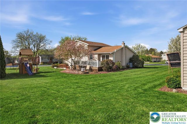 348 Hillcrest Avenue, Lower Nazareth Twp, PA 18064