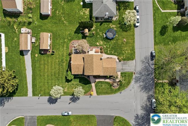 348 Hillcrest Avenue, Lower Nazareth Twp, PA 18064