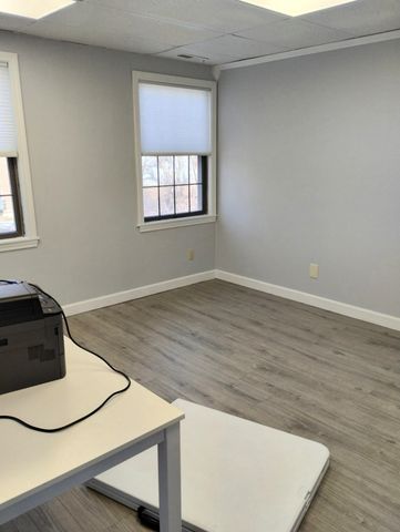 904 Hanover St Ste 4, Manchester, NH 03110