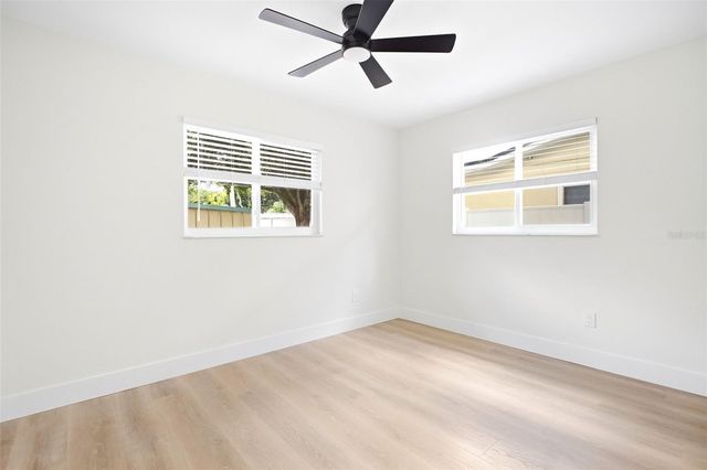5734 20TH AVENUE N, St Petersburg, FL 33710