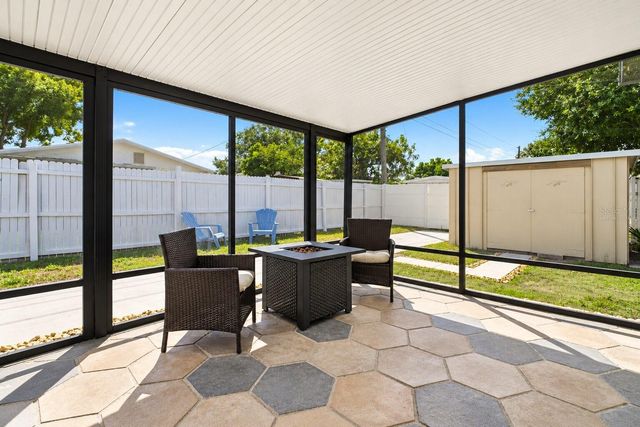 5734 20TH AVENUE N, St Petersburg, FL 33710