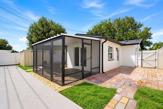 5734 20TH AVENUE N, St Petersburg, FL 33710