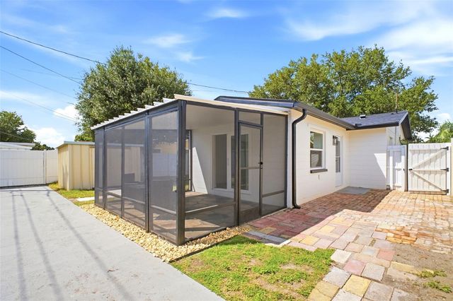 5734 20TH AVENUE N, St Petersburg, FL 33710