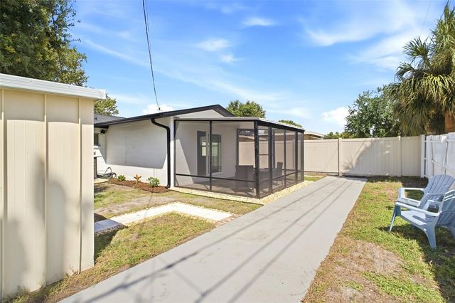 5734 20TH AVENUE N, St Petersburg, FL 33710