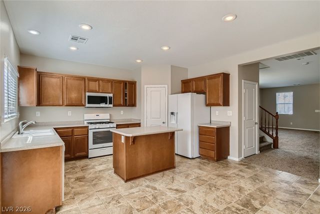 6645 Evening Grosbeak Place, North Las Vegas, NV 89084