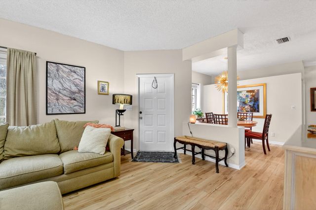 9876 Kamena Circle, Boynton Beach, FL 33436