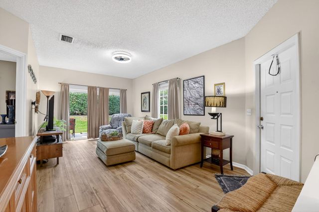 9876 Kamena Circle, Boynton Beach, FL 33436