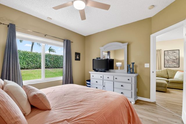 9876 Kamena Circle, Boynton Beach, FL 33436