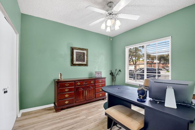 9876 Kamena Circle, Boynton Beach, FL 33436