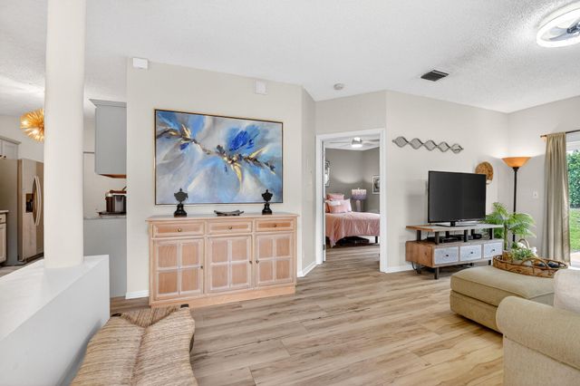 9876 Kamena Circle, Boynton Beach, FL 33436