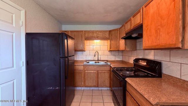 5525 MAHALIA Drive, Jacksonville, FL 32209
