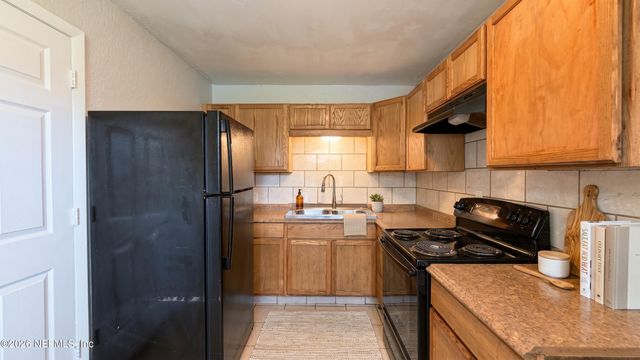 5525 MAHALIA Drive, Jacksonville, FL 32209