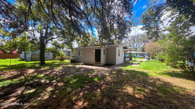 5525 MAHALIA Drive, Jacksonville, FL 32209