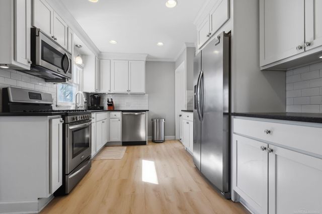4702 Rosewold Avenue, Royal Oak, MI 48073