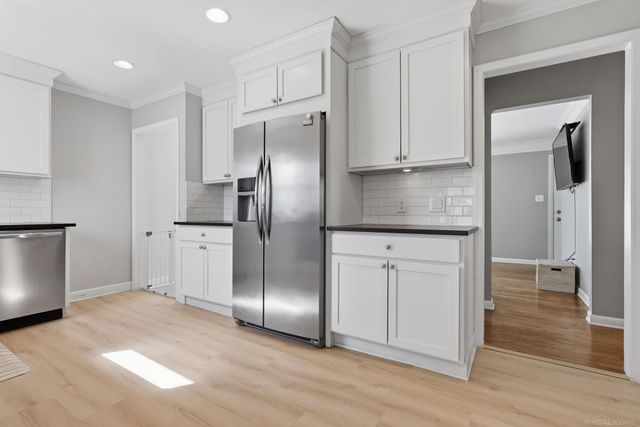 4702 Rosewold Avenue, Royal Oak, MI 48073