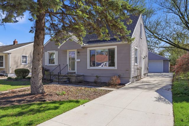 4702 Rosewold Avenue, Royal Oak, MI 48073
