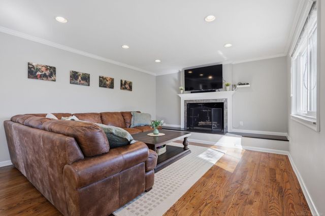 4702 Rosewold Avenue, Royal Oak, MI 48073