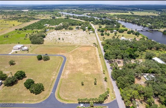 1520 Lindbergh LOOP, Labelle, FL 33935