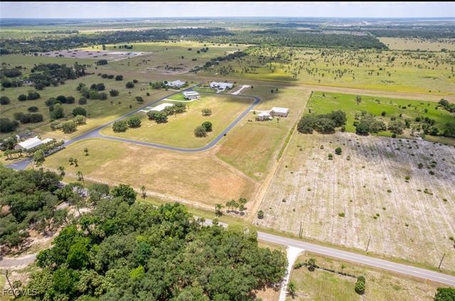 1520 Lindbergh LOOP, Labelle, FL 33935