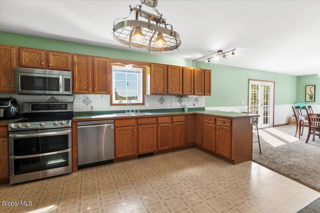 196 County Highway 123, Mayfield, NY 12117