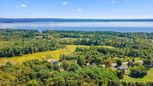 196 County Highway 123, Mayfield, NY 12117