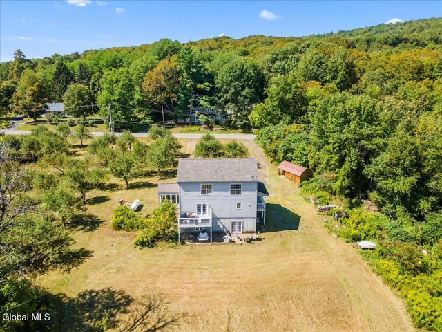 196 County Highway 123, Mayfield, NY 12117