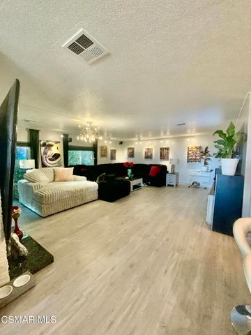 24303 Woolsey Canyon Road 39, Canoga Park, CA 91304