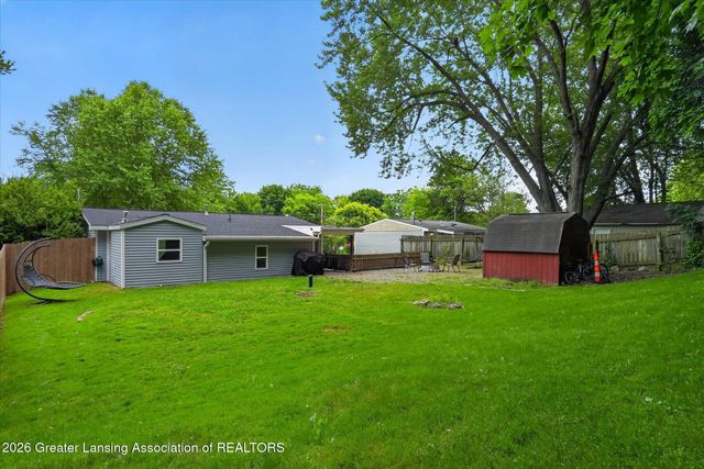 715 Birchwood Street, Dewitt, MI 48820