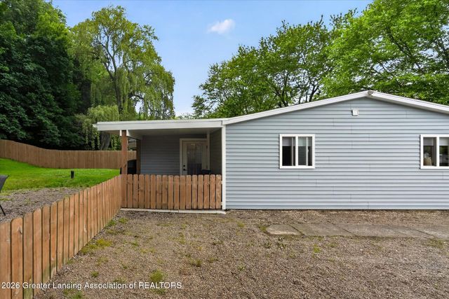 715 Birchwood Street, Dewitt, MI 48820