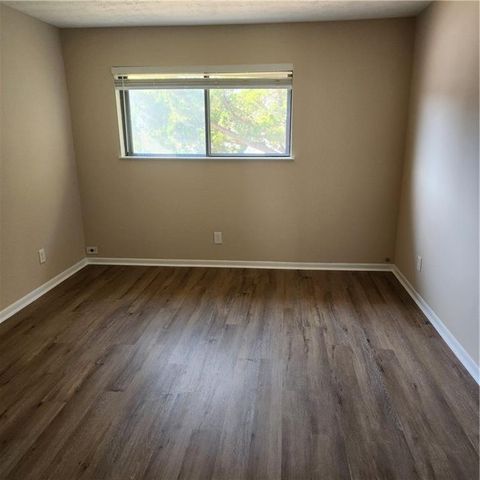 293 Country Club, Jonesboro, GA 30238