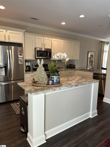 323 Arlington Avenue, Greenville, SC 29601