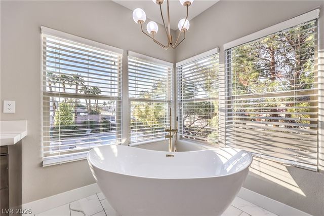 8304 Monarch Birch Avenue, Las Vegas, NV 89117