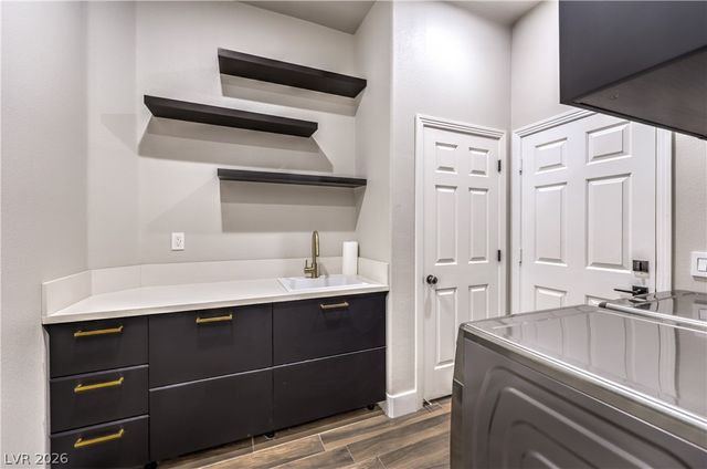 8304 Monarch Birch Avenue, Las Vegas, NV 89117