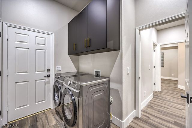 8304 Monarch Birch Avenue, Las Vegas, NV 89117