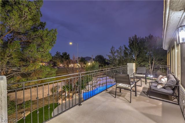 8304 Monarch Birch Avenue, Las Vegas, NV 89117