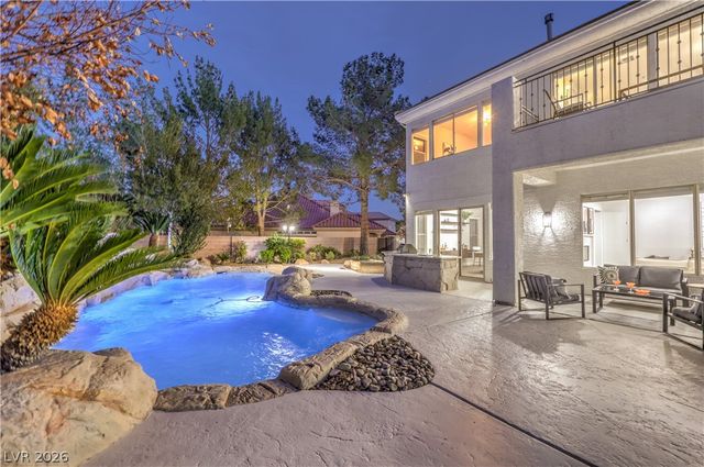 8304 Monarch Birch Avenue, Las Vegas, NV 89117