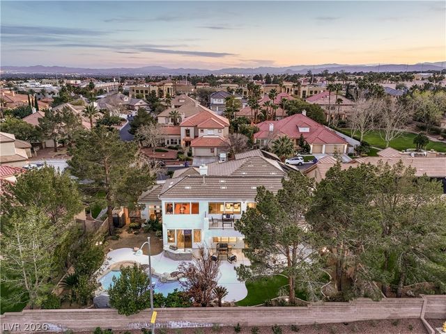 8304 Monarch Birch Avenue, Las Vegas, NV 89117