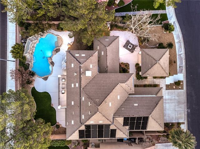 8304 Monarch Birch Avenue, Las Vegas, NV 89117