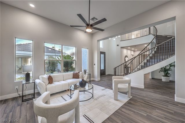 8304 Monarch Birch Avenue, Las Vegas, NV 89117