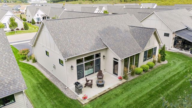 2334 Simply Living Lane, Hudson, WI 54016