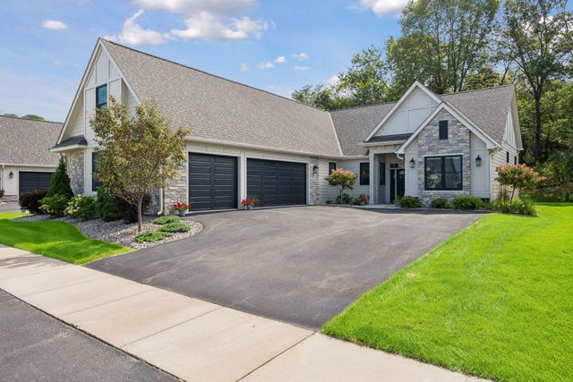 2334 Simply Living Lane, Hudson, WI 54016