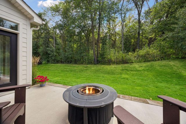 2334 Simply Living Lane, Hudson, WI 54016