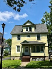 160 Sawyer Street, Rochester, NY 14619