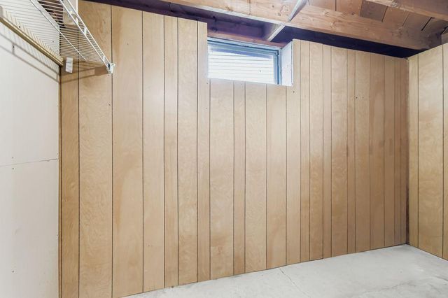 80 Sherrie Lane, Woodbury, MN 55125