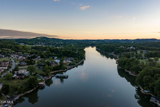 405 Harbor Approach, Johnson City, TN 37601