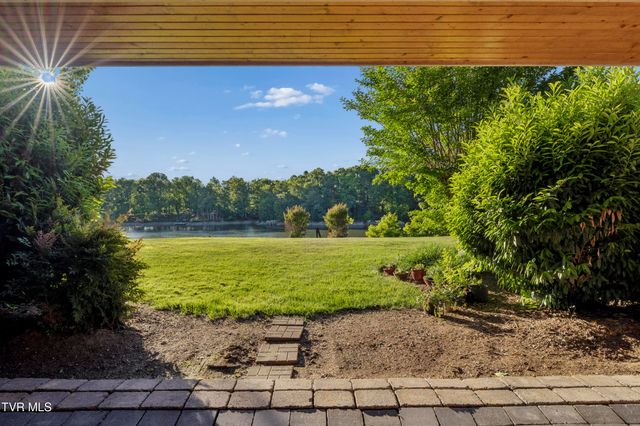 405 Harbor Approach, Johnson City, TN 37601