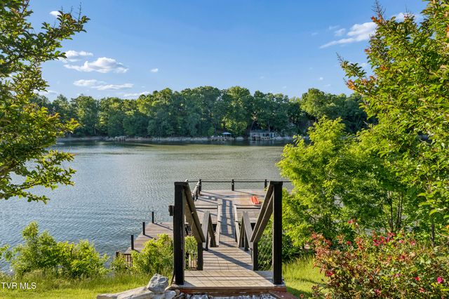 405 Harbor Approach, Johnson City, TN 37601