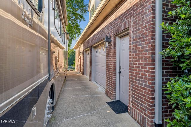 405 Harbor Approach, Johnson City, TN 37601