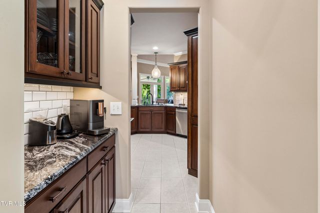 405 Harbor Approach, Johnson City, TN 37601